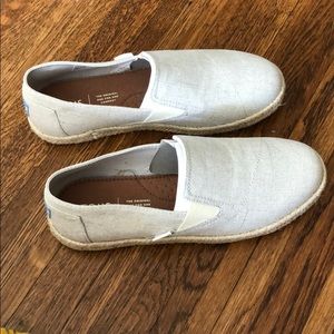 Brand new Toms size 8!